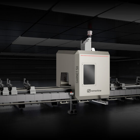 8 metre profil yükleme kapasitesi 8 adet servo kontrollü mengene 20+1 takım magazini 400 mm testere FANUC otomasyon Barkod Okuyucu 5 Eksen Alüminyum İşleme Makinası Alüminyum ve PVC makinesi En iyi Alüminyum makinesi İşleme merkezi
