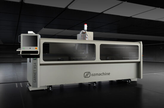 4 adet mengene 7 adet takım magazini FANUC otomasyon 3 metre tek seferde profil işleme kapasitesi Talaş tavası Yan tüneller Alüminyum İşleme Makinası Alüminyum ve PVC makinesi En iyi Alüminyum makinesi İşleme merkezi